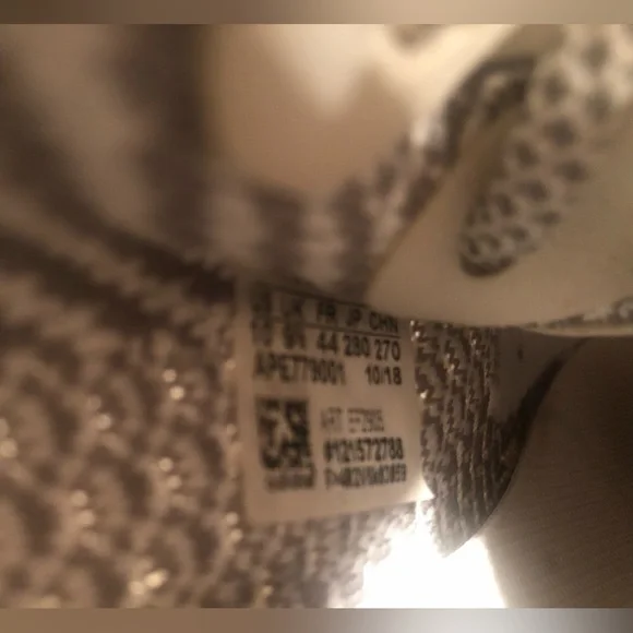 Adidas Yeezy Boost 350, non reflective Size US 10